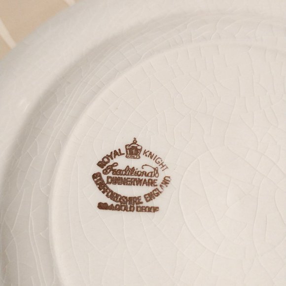 Beautiful Vintage Royal Knight 22K gold design - Picture 6 of 6